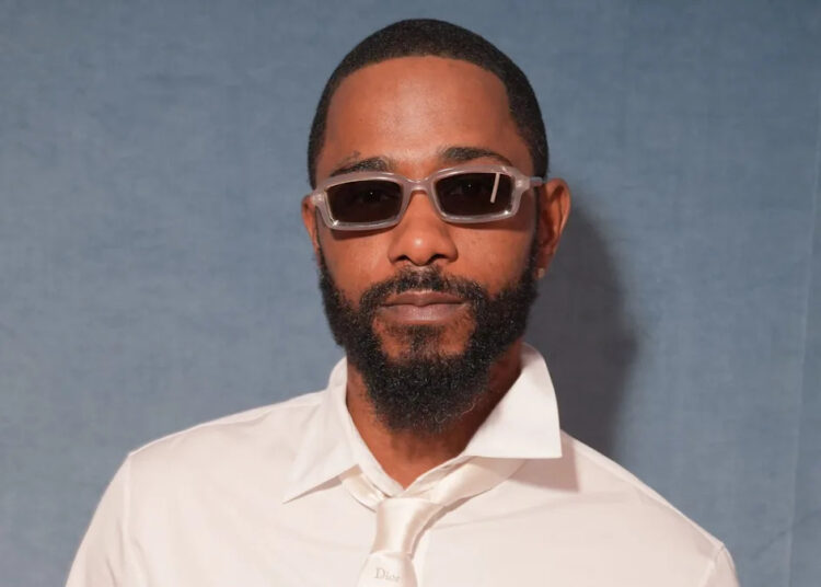 Lakeith Stanfield detalha seu single de estréia de grande gravadora, "Fast Life"