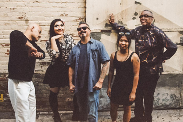 Los de ontem comemoram o amor e os fãs em novo vídeo para 'Nome On Me'