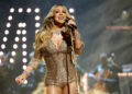 Mariah Carey compartilha notícias de residência de Natal, mas alguns fãs estão expressando preocupação: 'descanso'
