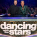 Mark Ballas reflete sobre 'Dancing With the Stars' Return, elogia o juiz Derek Hough 'elogia'