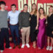 Mark Wahlberg diz que seus filhos agora adoram vê -lo 'xingar, chutando ass' na tela (exclusiva)