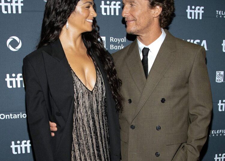 Matthew McConaughey detalha o casamento de Camila Alves