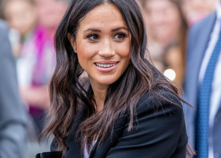Meghan Markle reclama de ter que usar meia -calça como uma realeza que trabalha, diz que parecia 'inautêntica' - Revista Star