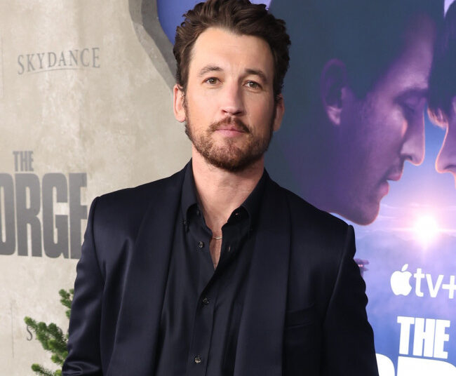Miles Teller empolgado com os amigos Taylor Swift e o envolvimento de Travis Kelce