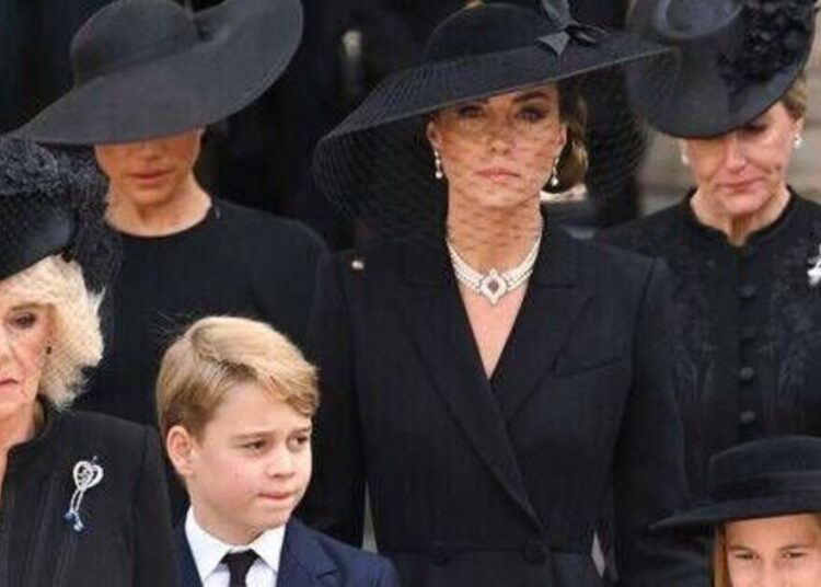 Momento estranho da princesa Kate com Meghan no funeral da rainha Elizabeth - notícias de celebridades - entretenimento