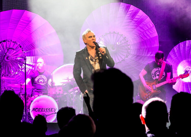 Morrissey procura vender seus direitos às músicas dos Smiths