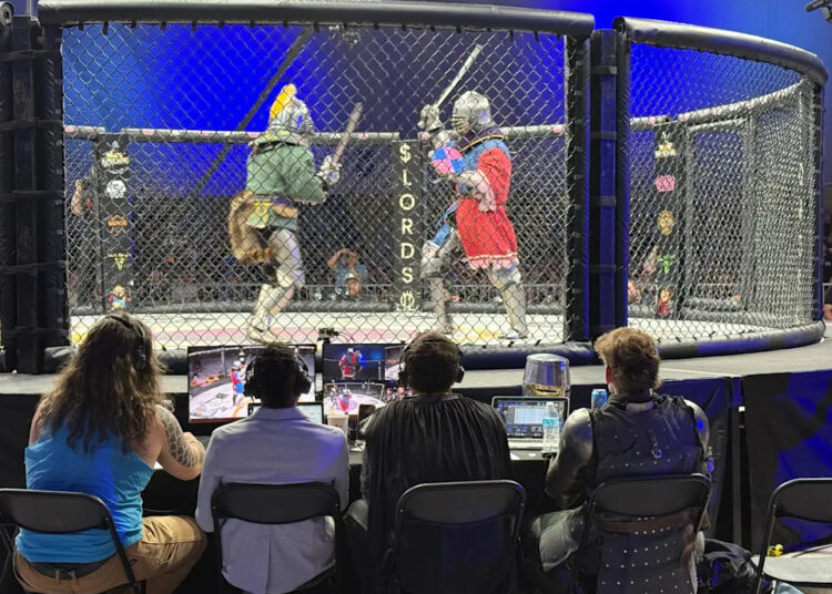 'Música e combate'. Evento blindado de MMA para apresentar Lamb of God, piscina de afogamento na vila Hof