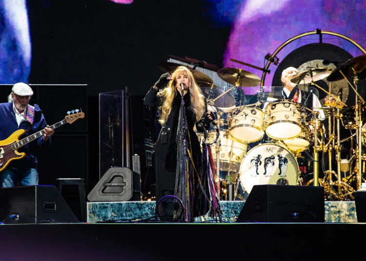 Não, Fleetwood Mac não está jogando a festa de aniversário de JK Rowling