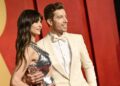 Nina Dobrev e Shaun White chamam seu noivado