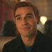 O KJ Apa de Riverdale parece quase irreconhecível quando ele começa a fazer música sob o nome de Sr. Fantasy, e os fãs estão enlouquecendo