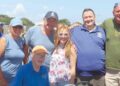O Kiwanis Club de St. Bernard-Arabi, Hobnobbing com celebridades locais no St. Bernard Seafood Market