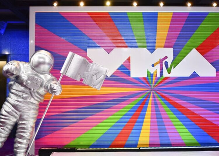 O MTV Video Music Awards está de volta. Taylor Swift e Beyoncé enfrentam frente. Quem vai ganhar? - Winnipeg Free Press