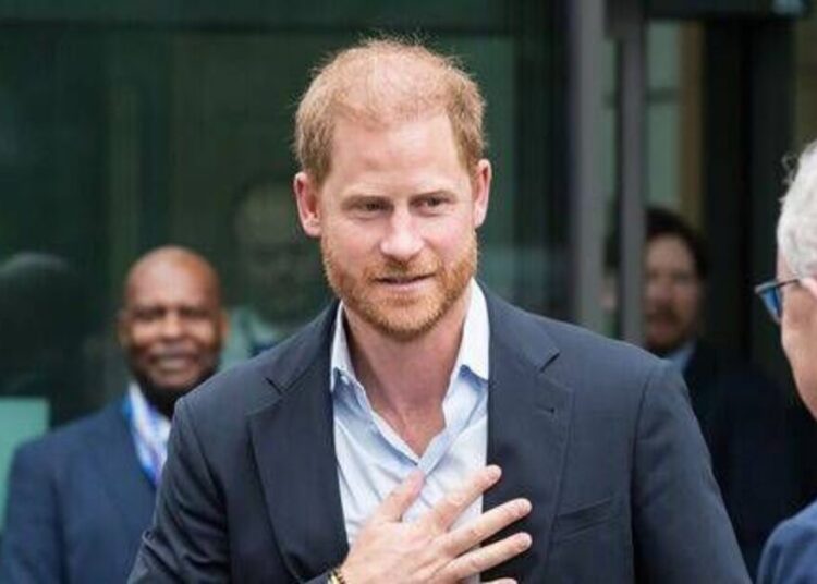 O Word de Harry em ver Charles Post-Clarence House Visit-Royals-Notícias