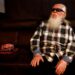 O compositor brasileiro Hermeto Pascoal, conhecido como 'The Sorcerer', morre com 89 anos