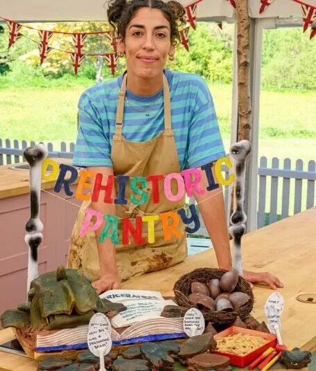 O concorrente 'The Great British Baking Show' eliminou depois de flertar com Alison Hammond