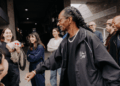 O doppelgänger de Snoop Dogg enganam Melbourne à frente da grande final da AFL