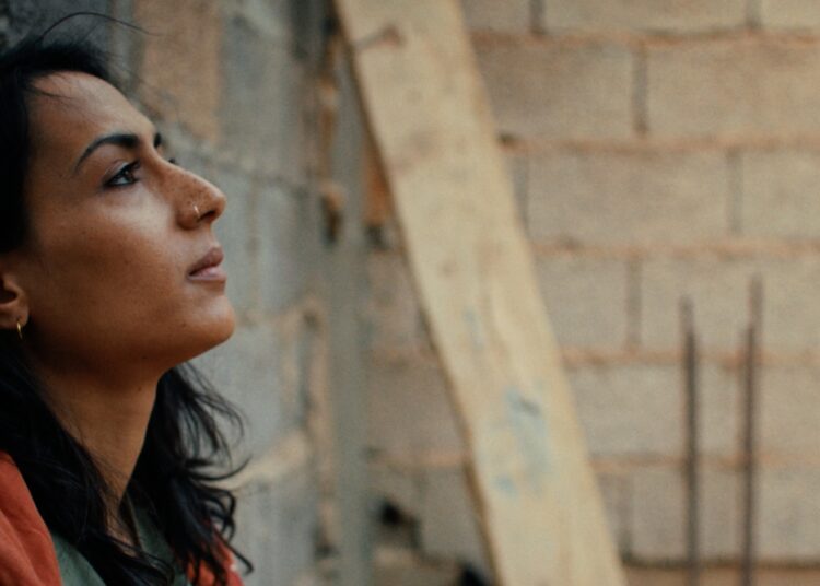 O drama de deportação 'Nomad Shadow' revela o primeiro clipe antes da estréia mundial de Toronto (exclusiva)