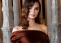 O ex-marido de Emily Ratajkowski Sebastian Bear-McClard 'em um novo relacionamento com o ex-parceiro de Will Arnett