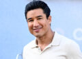 O filho de Mario Lopez rouba o show em uma reunião fofa com a co-estrela de 'salvo por The Bell'