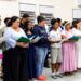 Jovens adultos solteiros de congregações na ilha da reunião, cantam na segunda -feira, 3 de setembro de 2025.