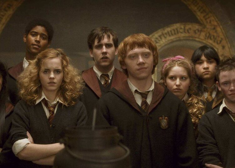 O legado duradouro dos filmes de Harry Potter e as controvérsias em torno de suas estrelas - Azat TV