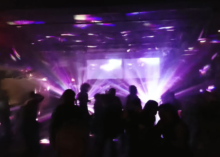 O mais legal local de música de Toronto está comemorando seu aniversário de dois anos com uma festa retrô