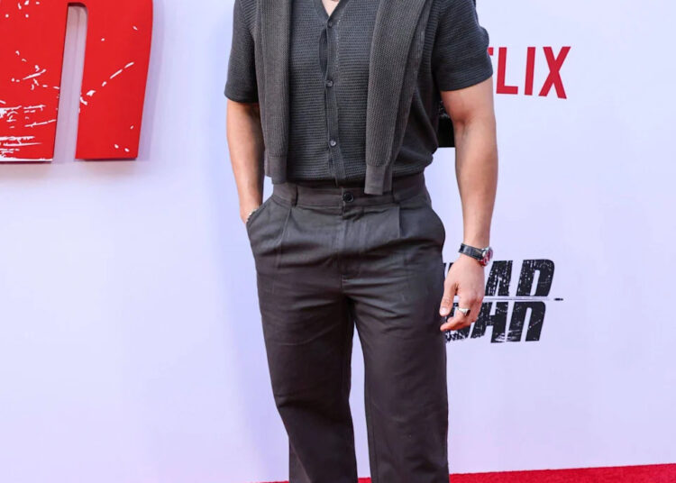 O mini-me filho de Arnold Schwarzenegger, Joseph Baena, excluído da lista de convidados do meio-irmão de seu meio-irmão Patrick