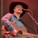 O novo álbum de Colter Wall, "Memories and Earkies", será o país
