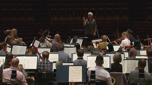 O novo diretor musical da Colorado Symphony, Peter Ondjian, compartilha planos para uma temporada emocionante