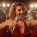 O novo videoclipe viral do cantor britânico Raye filmado em Bromley