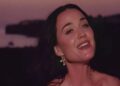 O ousado vestido de espartilho de Katy Perry tem fãs fazendo uma dupla tomada