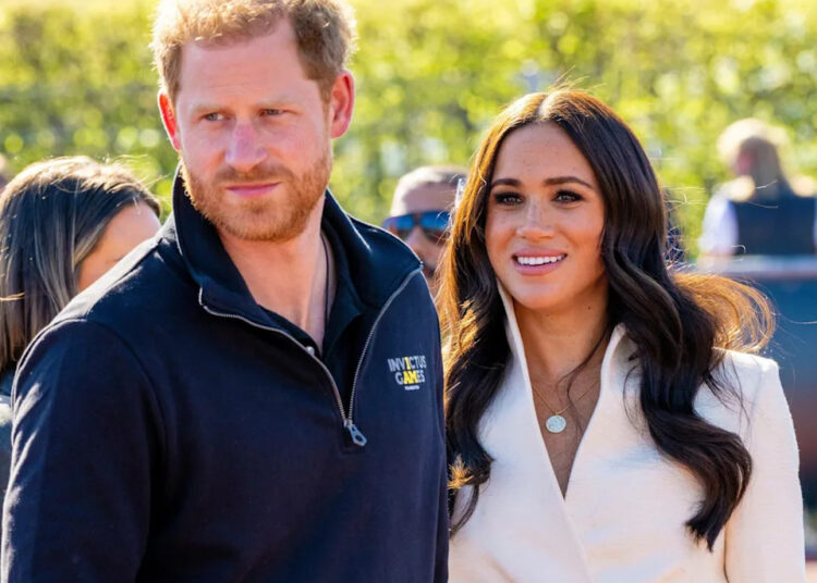 O príncipe Harry está 'se separando' da 'carreira de travar' da esposa Meghan em meio à reunião real, afirma o especialista
