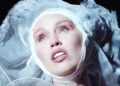 O que as letras de 'Segredos' de Miley Cyrus revelam sobre ela e Billy Ray Cyrus