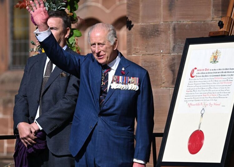 O rei Charles previu aceitar o convite de Trump para uma visita de estado - Royals - Notícias