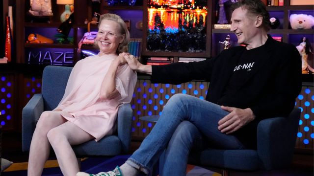 O relacionamento de Pamela Anderson e Liam Neeson tem seus filhos ", diz a fonte