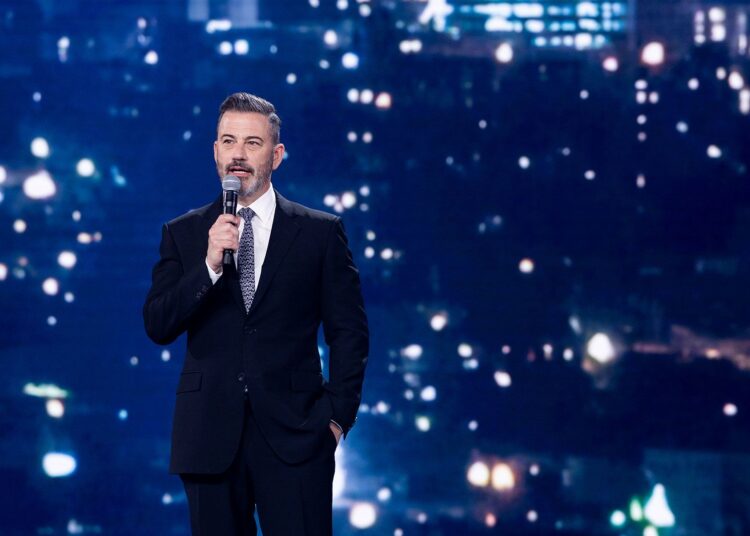 O show de Jimmy Kimmel pronto para retornar na terça -feira