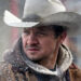 O thriller ocidental de Taylor Sheridan, estrelado pela 2 Marvel, está explodindo na Netflix