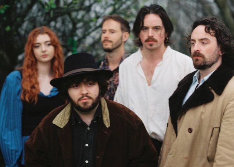 Oisín Walsh-Peele, dos Fynches em West Cork e New Music