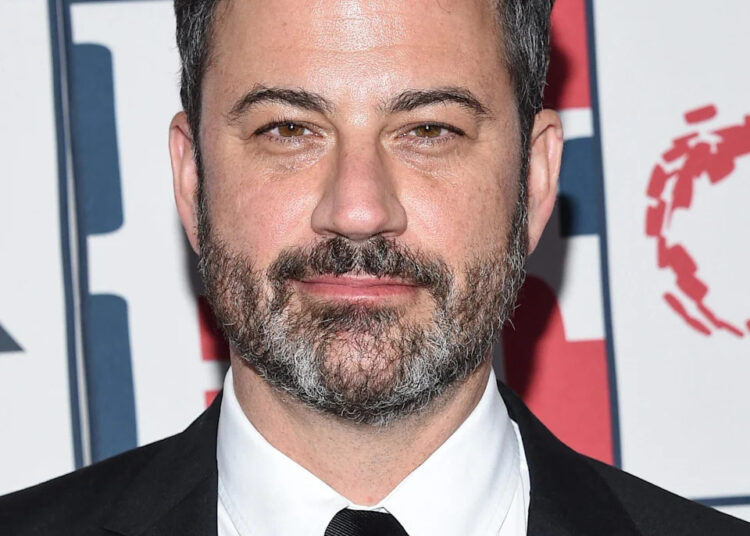 Os fãs se reúnem atrás de Jimmy Kimmel, enquanto a petição bate a Disney por 'Caving to Censorship'