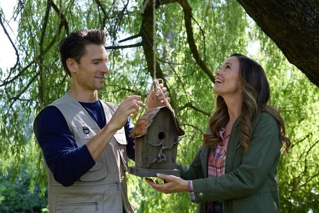 Os pares da Hallmark Rachel Boston e Andrew Walker pela primeira vez - e os fãs estão encantados