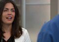 Os principais escritores do Hospital Geral e Kelly Thiebaud em se Brad estiver voltando depois de Britt