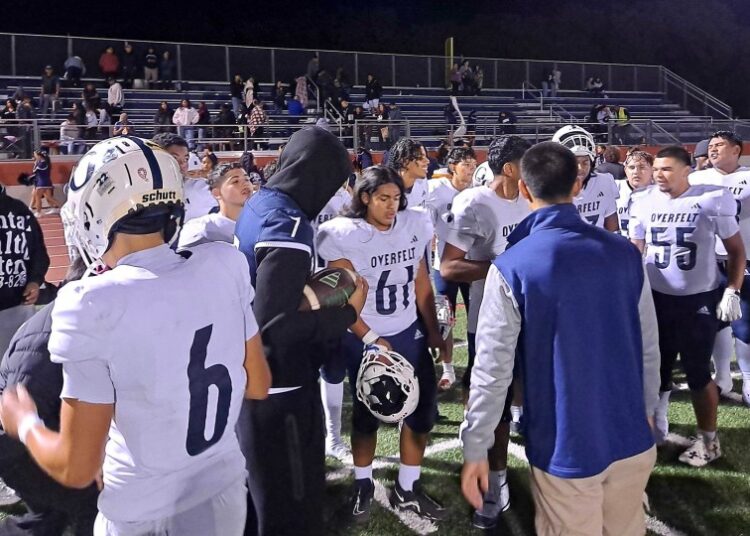 Overfelt Beats Saratoga Football, East vs. West Santa Clara Valley Showcase