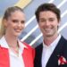 Patrick Schwarzenegger se casa com o campeão de Abby na cerimônia de Lakeview