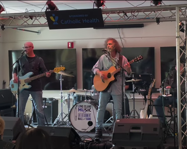 Paul Cipro Band para se apresentar no Hall da Fama de Música e Entertainamento de Long Island