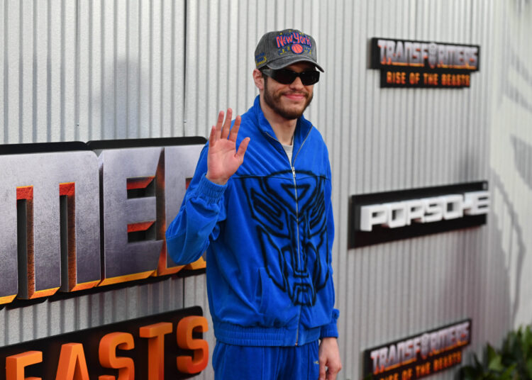 Pete Davidson revela o "maior medo" de sua mãe o empurrou para mudar sua vida - revista Star