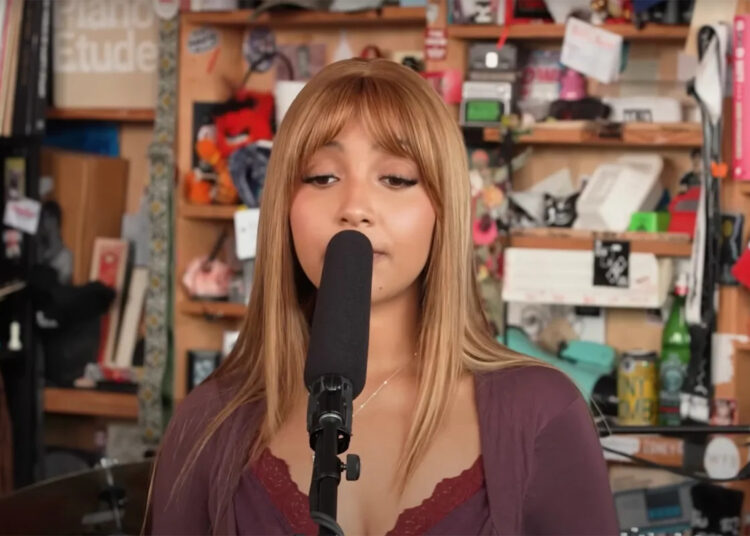 PinkPantheress cai o tune automático para despojar 'Tiny Desk' Concert estreia: Assista