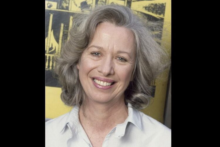 Polly Holliday, estrela do teatro famosa como a garçonete torta Flo na sitcom 'Alice', morre aos 88