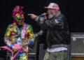"Por favor, não coloque na internet!" Limp Bizkit acabou de provocar uma nova música da maneira mais divertida de todos os tempos?