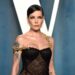Por que Halsey afirma que ela está sendo impedida de liberar novas músicas