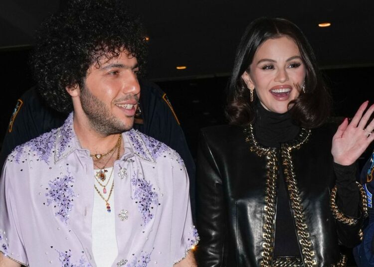 Por que Selena Gomez e Benny Blanco saltaram os VMAs de 2025 MTV